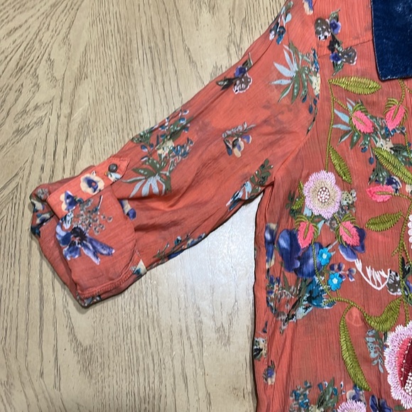 Soft Surroundings Women’s Button down Multi Color Floral L/S blouse Size M - Picture 7 of 7